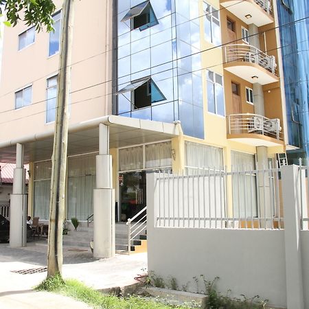 Safina Hotel And Apartments Dar es Salaam Exterior photo